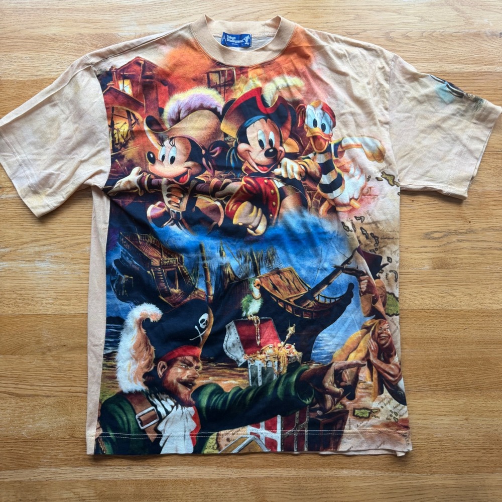 Tokyo Disneyland Pirates of the Caribbean All Over Print T-Shirt Mickey Tan L